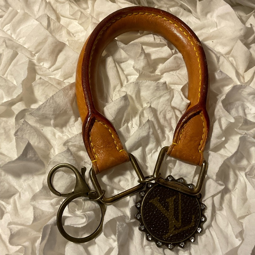 LV - Wristlet leather Keychain